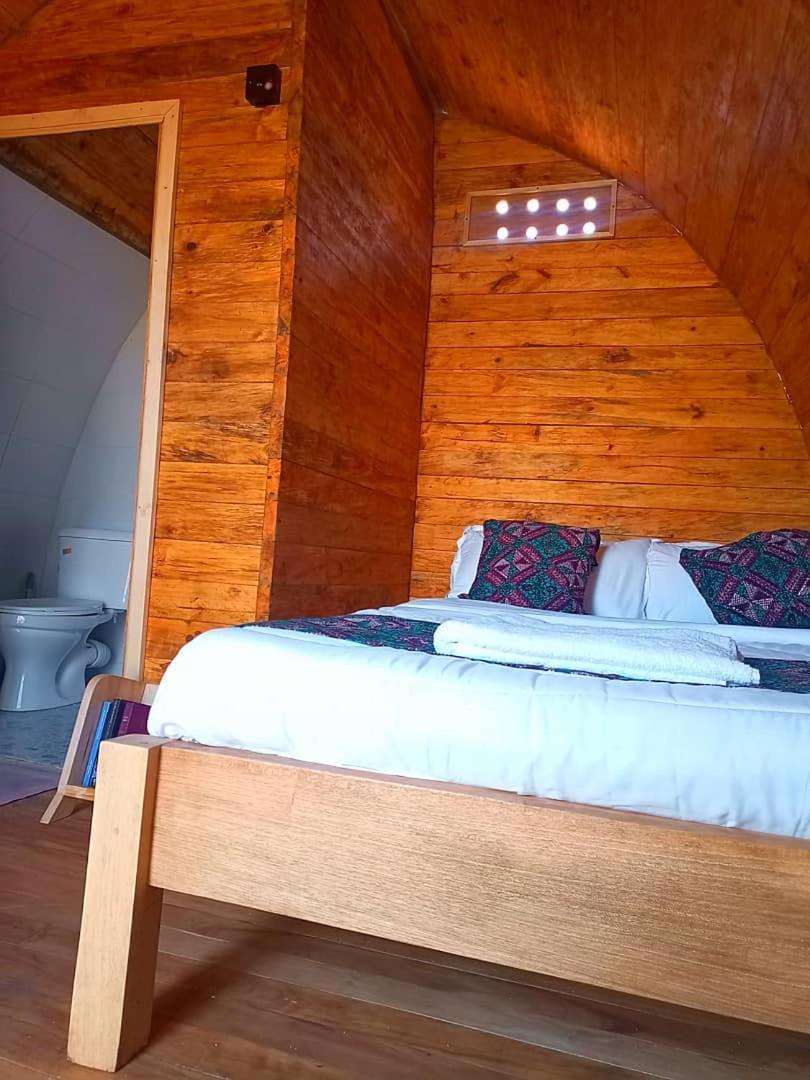 Mandari Eco Pods - Fort Portal Hotel Eksteriør billede